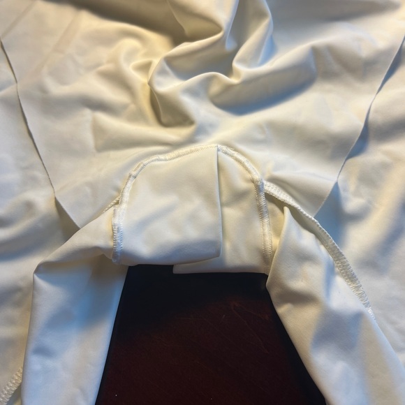 SKIMS💋 Deep Plunge Mid-Thigh White Bodysuit - Picture 9 of 9